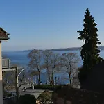 Capri Hotell 3*